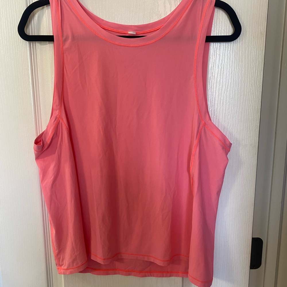 Lululemon tank